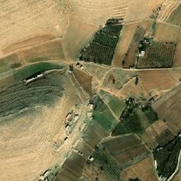 Satellite imagery of Z̧ahr Dawwār Na‘sah, SY