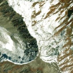 Satellite imagery of Dujwās, IN