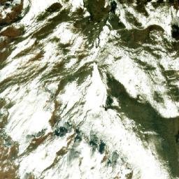 Satellite imagery of Dujwās, IN