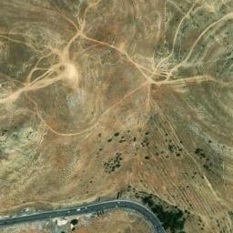 Satellite imagery of Rouaïsset el Machnaqa, LB