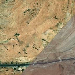 Satellite imagery of Rouaïsset el Machnaqa, LB