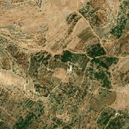Satellite imagery of Ḑahr al Maḩālib, SY