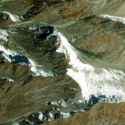 Satellite imagery of Dujwās, IN