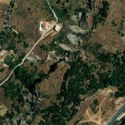 Satellite imagery of Zioût Bou Aaoûn, LB