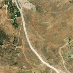 Satellite imagery of Lzâq el Ghanam, LB
