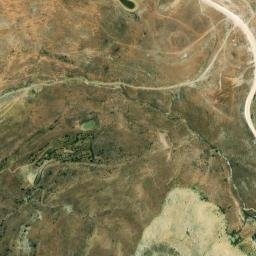 Satellite imagery of Lzâq el Ghanam, LB