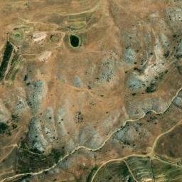Satellite imagery of Lzâq el Ghanam, LB