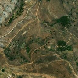 Satellite imagery of Lzâq el Ghanam, LB