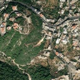 Satellite imagery of Rouaïsset el Hamra, LB