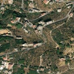 Satellite imagery of Rouaïsset el Hamra, LB