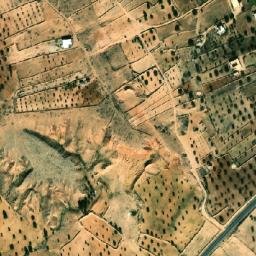 Satellite imagery of Dhahret Adloun, TN