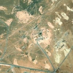 Satellite imagery of Ḑuhūr al Maqāţi‘, SY