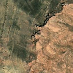 Satellite imagery of Pōzah-ye Parandāz, AF