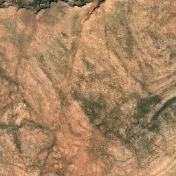 Satellite imagery of Pōzah-ye Parandāz, AF