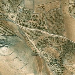 Satellite imagery of Z̧ahr al Wasţānī, SY
