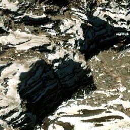 Satellite imagery of Kōh-e Surkh Lās̲h̲, AF