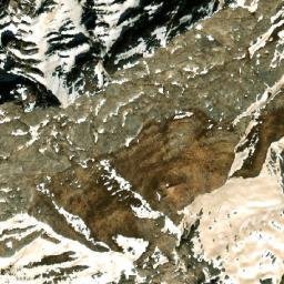 Satellite imagery of Kōh-e Surkh Lās̲h̲, AF