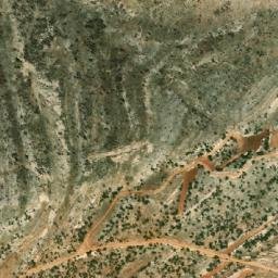 Satellite imagery of Chmîs es Sâbeq, LB