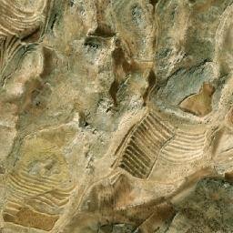 Satellite imagery of Daouar al Qtil, SY