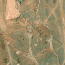 Satellite imagery of Shumays ‘Ayn al Bayḑah, SY
