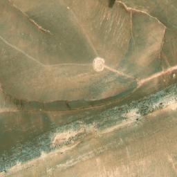 Satellite imagery of Z̧uhūr ‘Ayn al Bayḑah, SY