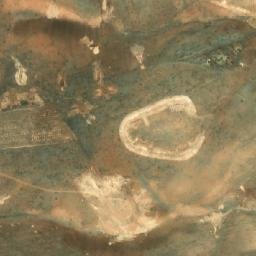 Satellite imagery of Ḩarf Abū al Hawā, SY