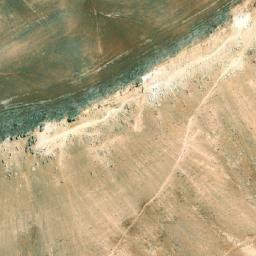 Satellite imagery of Shumays ‘Ayn al Bayḑah, SY