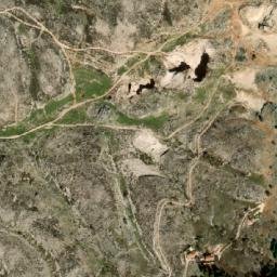 Satellite imagery of Chqîf el Attrach, LB