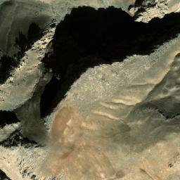 Satellite imagery of Qolleh-ye Qasīm, AF