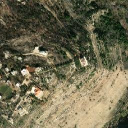 Satellite imagery of Moussar el Ahmar, LB