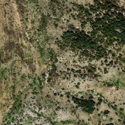 Satellite imagery of Ez Zarkêt, LB