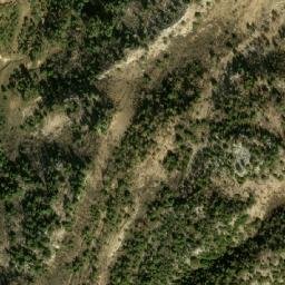 Satellite imagery of Ez Zarkêt, LB