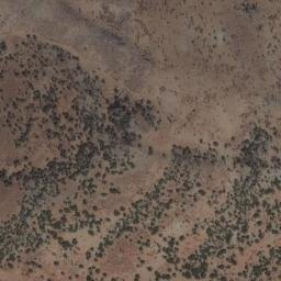 Satellite imagery of Chmîs Bou Zeïyâne, LB