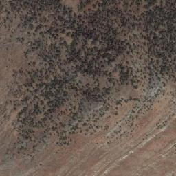 Satellite imagery of Chmîs Bou Zeïyâne, LB