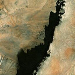 Satellite imagery of ‘Arīḑat an Naqḩah, SY