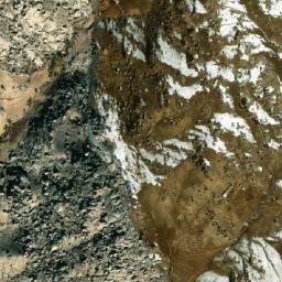 Satellite imagery of Kūn-e Laḏūgak, AF