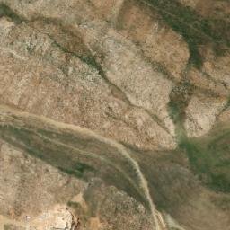 Satellite imagery of Ma‘dan-e Sang-e Chīnī-ye Derīzhān, IR
