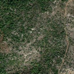 Satellite imagery of Chouqfâne el Aarâyes, LB