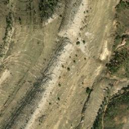 Satellite imagery of Mounchîr el Fhoûl, LB