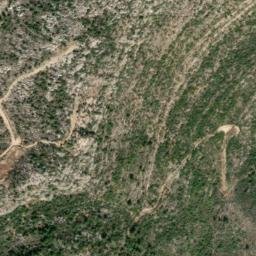 Satellite imagery of Chouqfâne el Aarâyes, LB