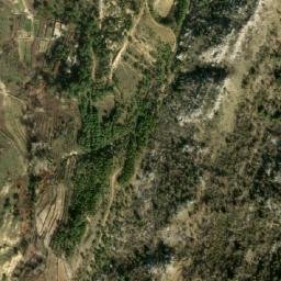 Satellite imagery of Mounchîr el Fhoûl, LB