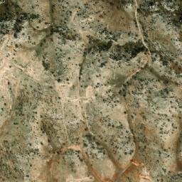 Satellite imagery of Mrâh el Haoua, LB