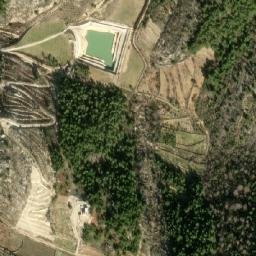 Satellite imagery of Chiaab el Mrâhât, LB