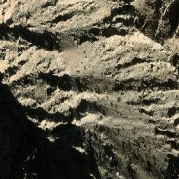 Satellite imagery of Rāh-e Tīr, AF