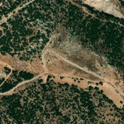 Satellite imagery of Ouaarât es Sîré, LB