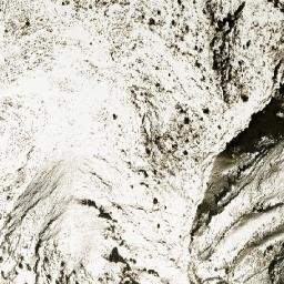 Satellite imagery of Qūl-e Pīāz, AF