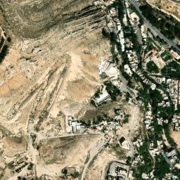 Satellite imagery of Qaşr Tishrīn, SY