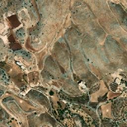 Satellite imagery of Chmîs Ouâdi es Soummâq, LB