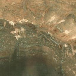 Satellite imagery of Z̧ahr Wādī Taḩmah, SY