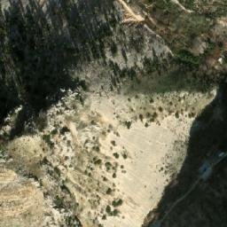 Satellite imagery of Es Sdoûr, LB